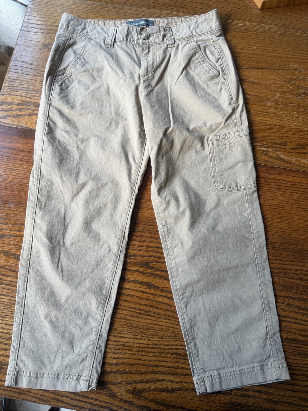 Womens Casual Cropped Pants in Light Khaki